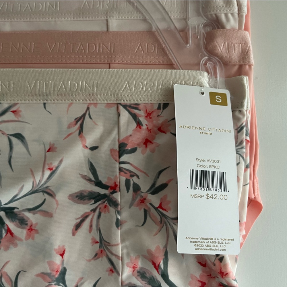 Adrienne Vittadini Silky Soft Laser Cut Tech Sealed No-Show 5 pc Panties set - Picture 6 of 8